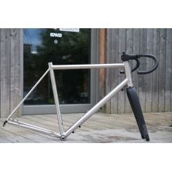 Acompte Précommande // Kit Cadre 2-11Cycles MR4 Ti (Série Limitée)